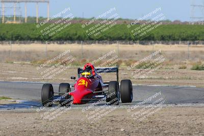 media/Apr-30-2022-CalClub SCCA (Sat) [[98b58ad398]]/Group 6/Race (Outside Grapevine)/